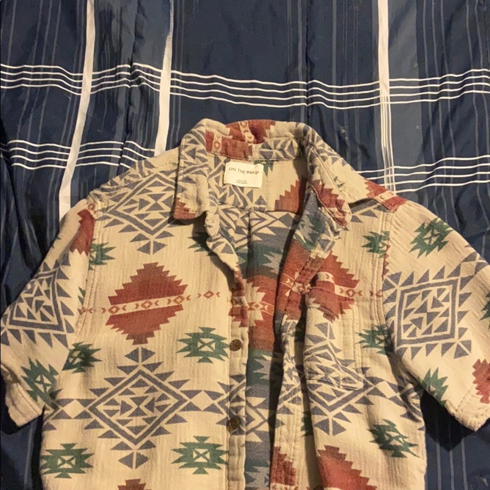 Men’s Button tee